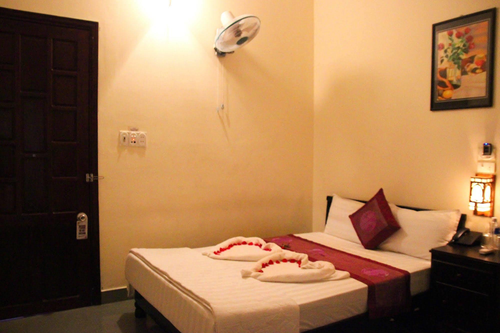 Cozy Hue Hotel Экстерьер фото