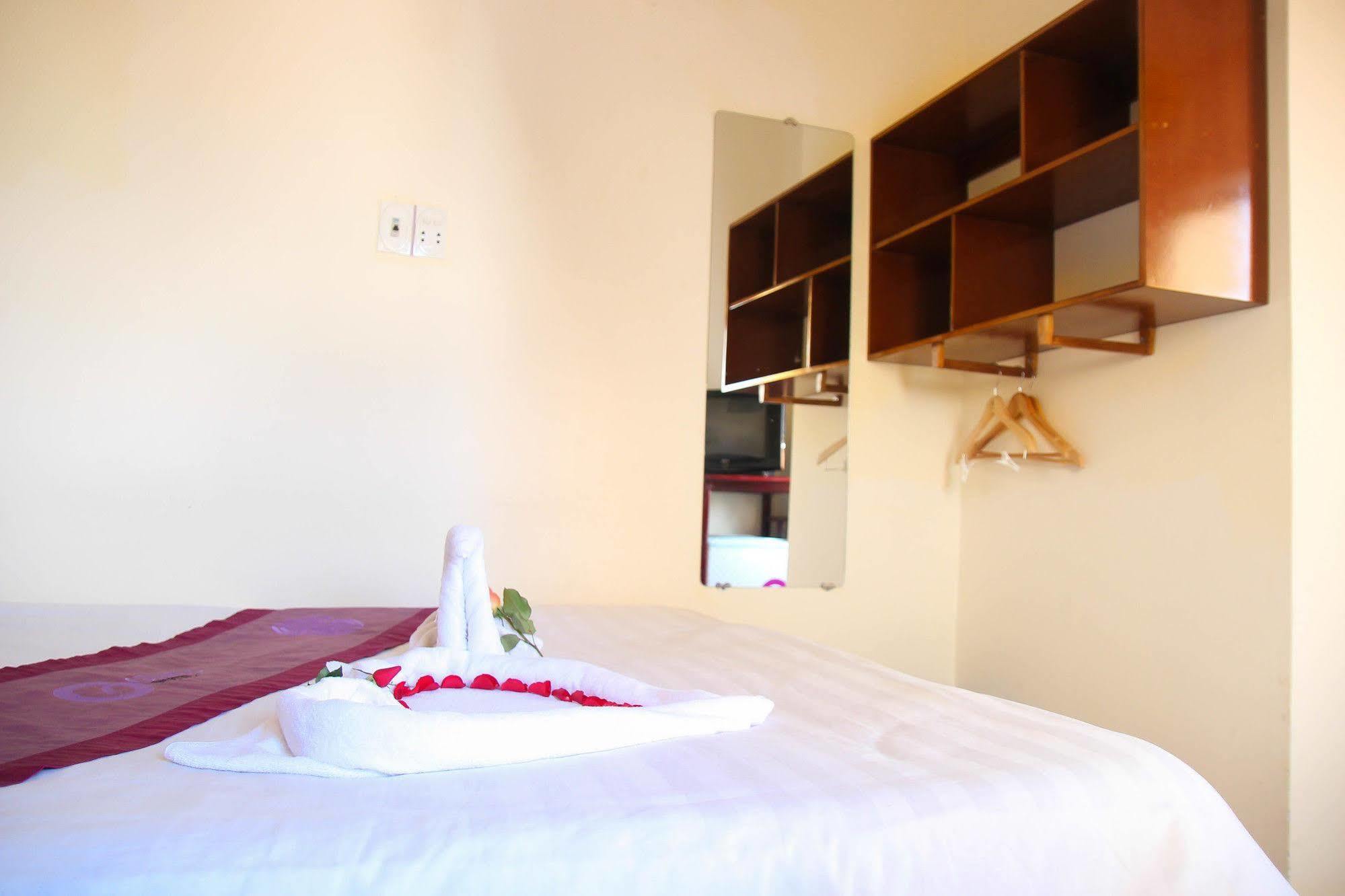 Cozy Hue Hotel Экстерьер фото